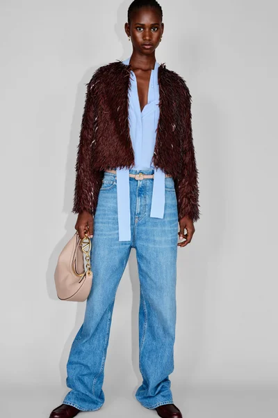 Look 18